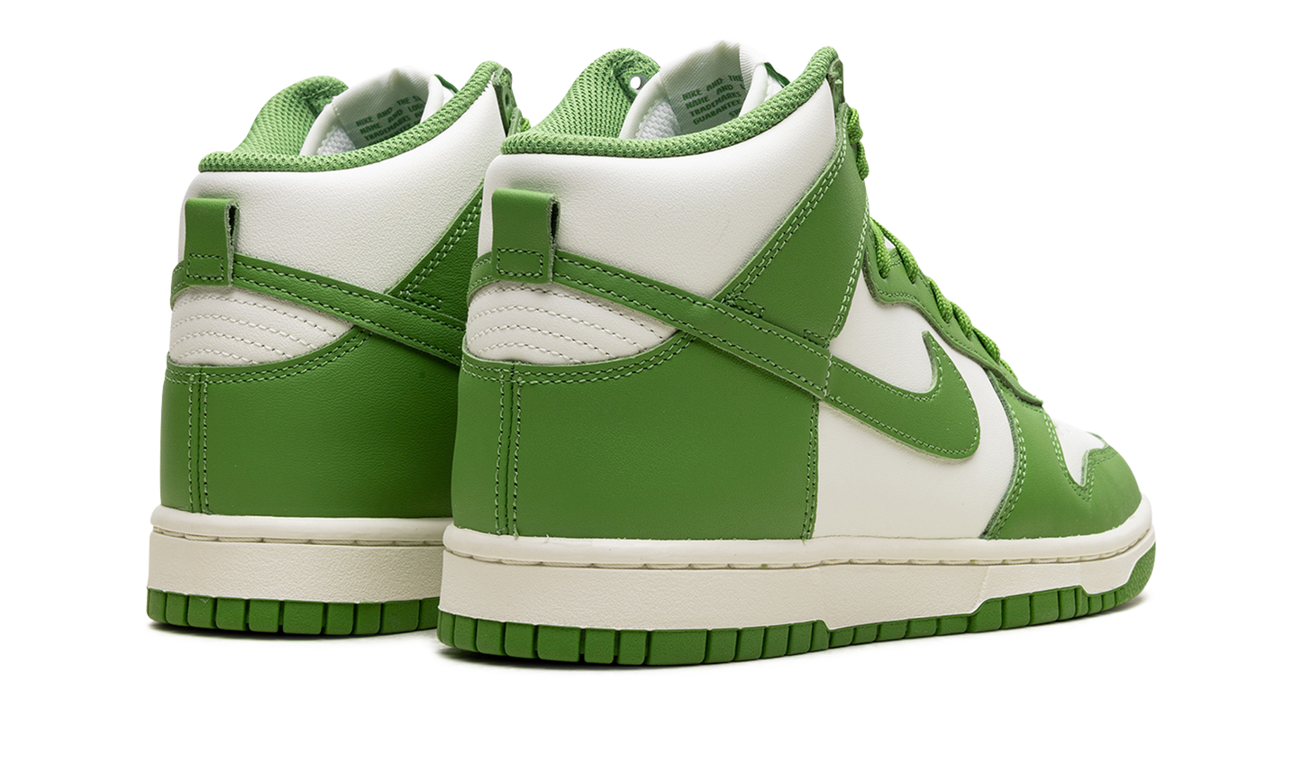 DUNK HIGH WMNS"Chlorophyll" DD1869 300