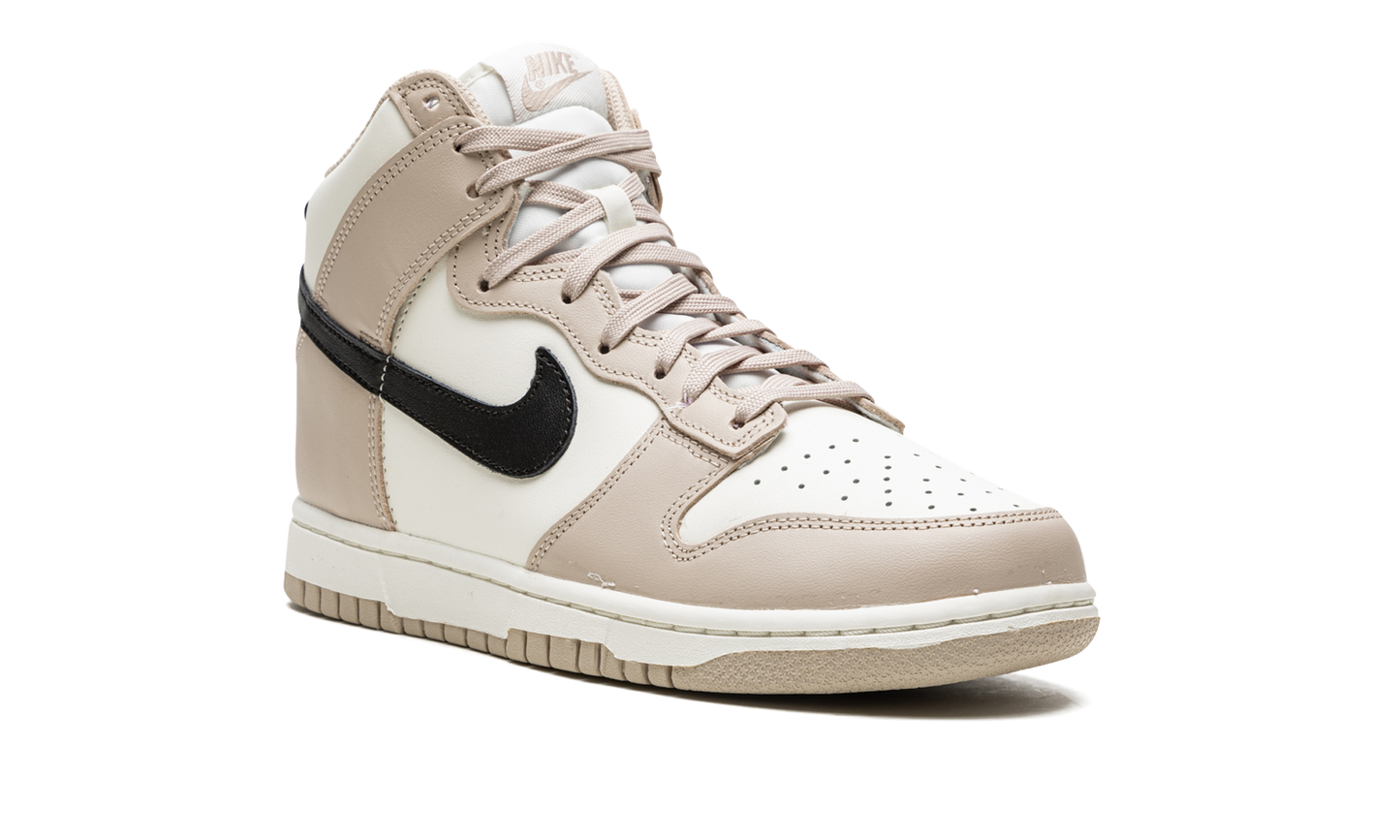 DUNK HIGH WMNS"Fossil Stone" DD1869 200