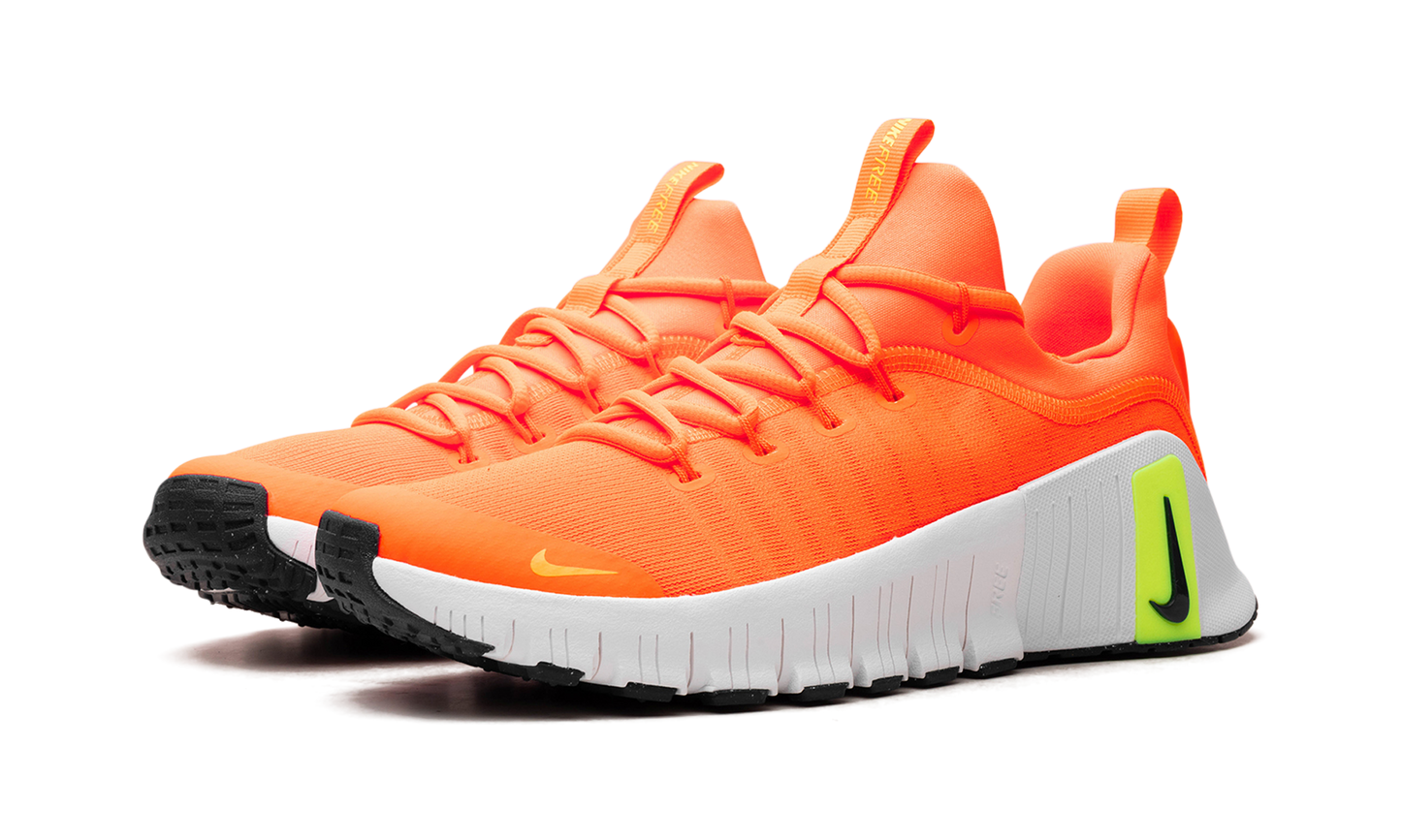 Free Metcon 6 WMNS"Orange" FJ7126 800