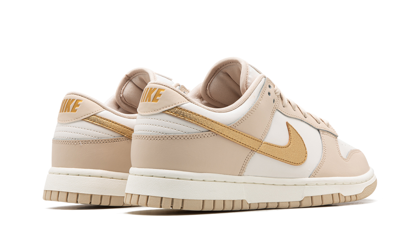 DUNK LO MNS WMNS"Phantom Metallic Gold" DX5930 001