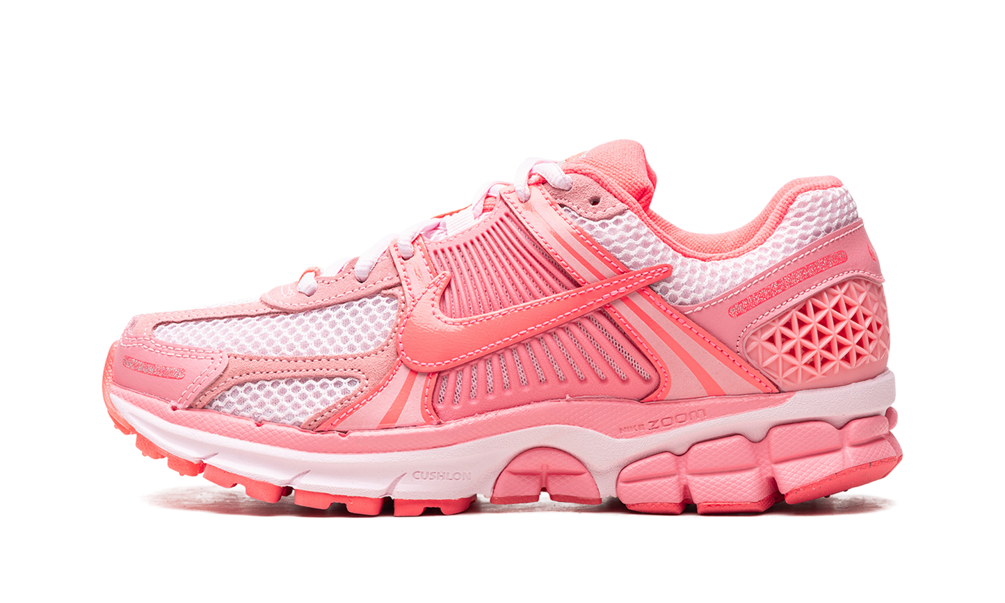 ZOOM VOMERO 5 WMNS"Triple Pink" FQ0257 666