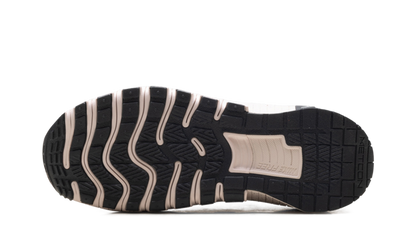 Free Metcon 6 SE WMNS"Black Silt Red" HV2017 001