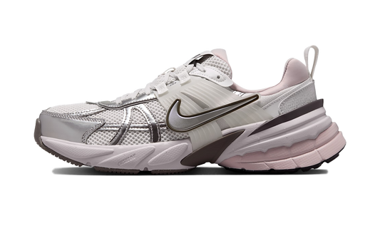 V2K Run WMNS"Platinum Tint/Summit White/Cave Stone/Metallic Silver" FD0736 010