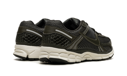 ZOOM VOMERO 5 WMNS"Sequoia" FQ8898 325