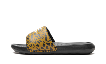 VICTORI ONE MNS WMNS"Cheetah Print" CN9676 700
