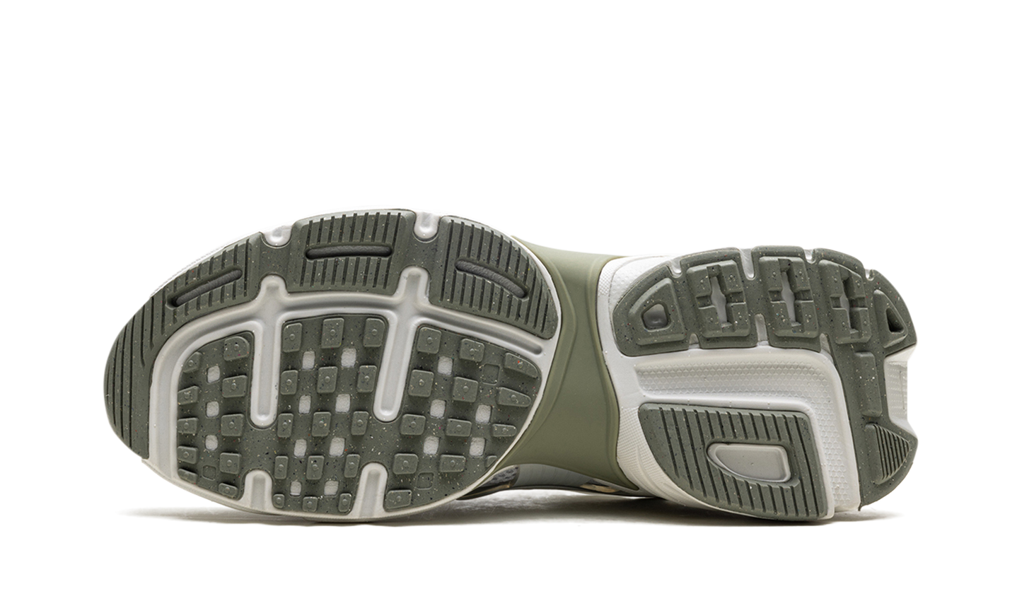 V2K Run WMNS"Photon Dust Light Silver" FD0736 006