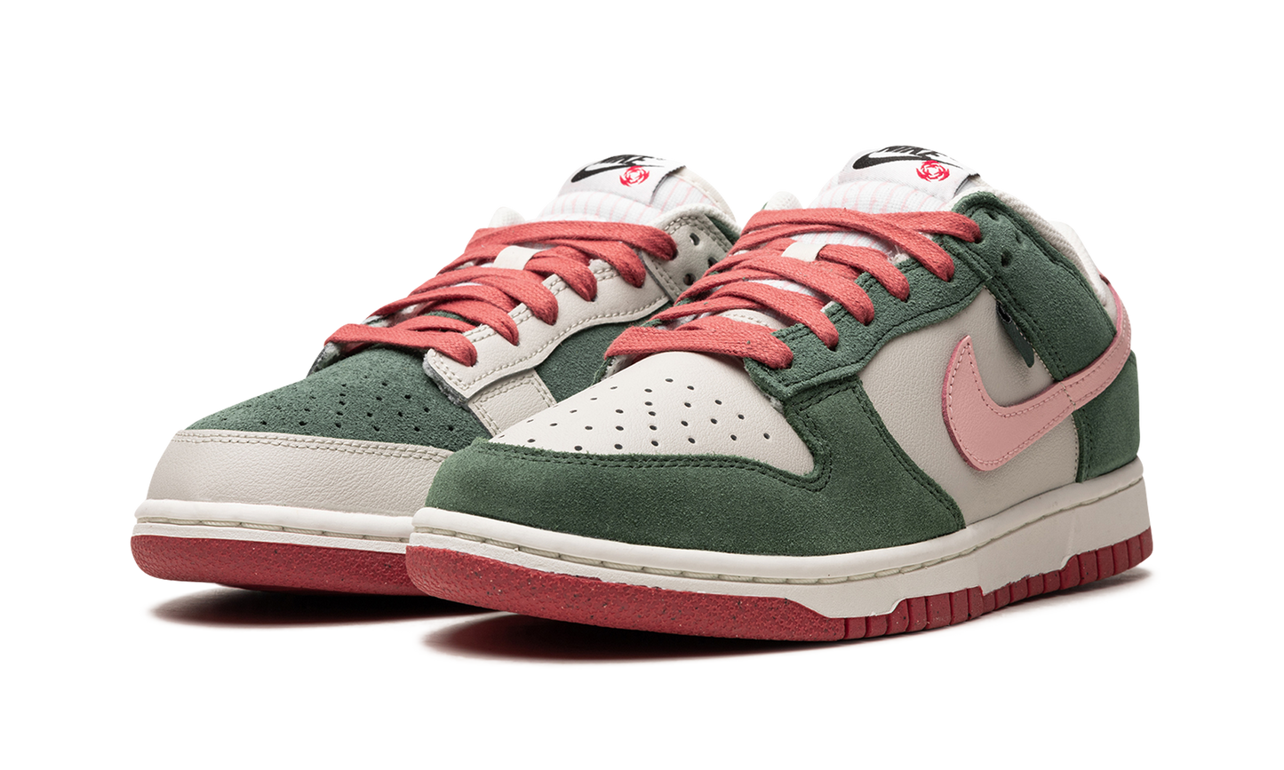 DUNK LO SE WMNS"All Petals United" FN8923 061