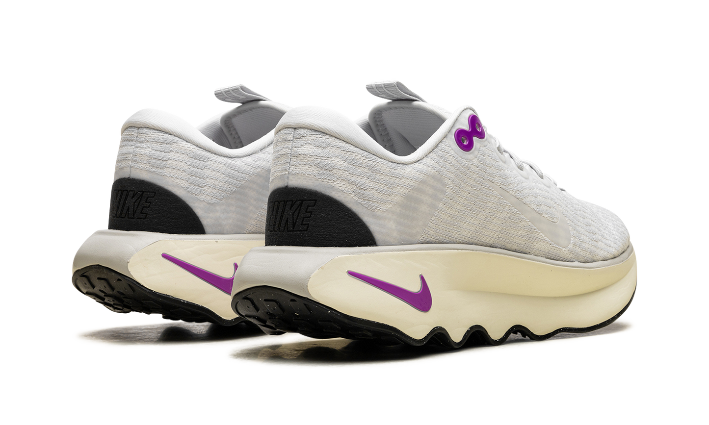 Motiva WMNS"Photon Dust Hyper Violet Coconut Milk" DV1238 009