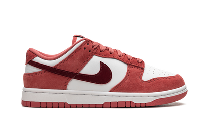 DUNK LOW WMNS"Valentine's Day" FQ7056 100