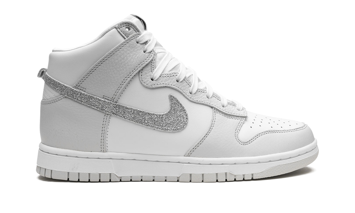 DUNK HIGH MNS WMNS"Silver Swoosh" FJ4578 100