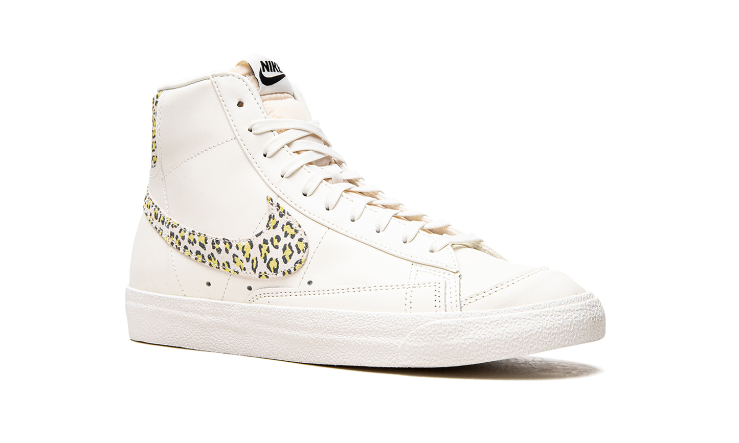 BLAZER MID'77 SE WMNS"Leopard" DH9633 100