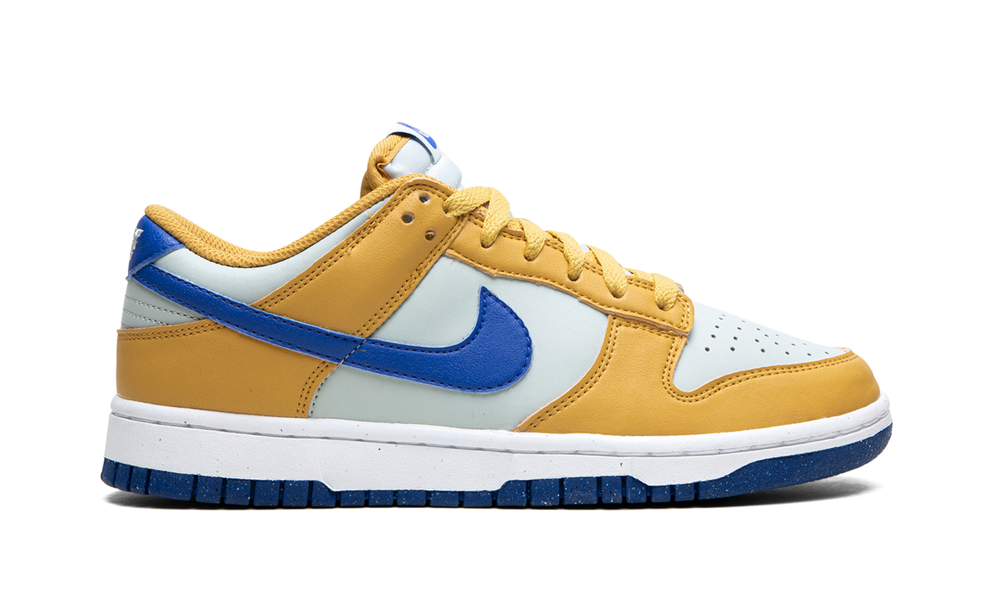 DUNK LO NEXT NATURE WMNS"Wheat Gold Royal" DN1431 700