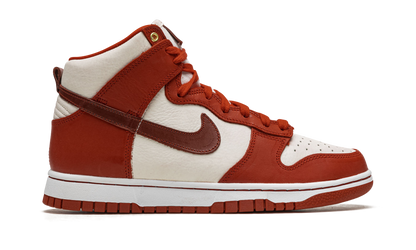 DUNK HIGH LXX MNS WMNS"Cinnabar" DX0346 600