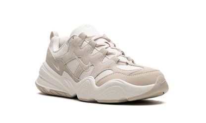 TECH HERA WMNS"Light Orewood brown" DR9761 002
