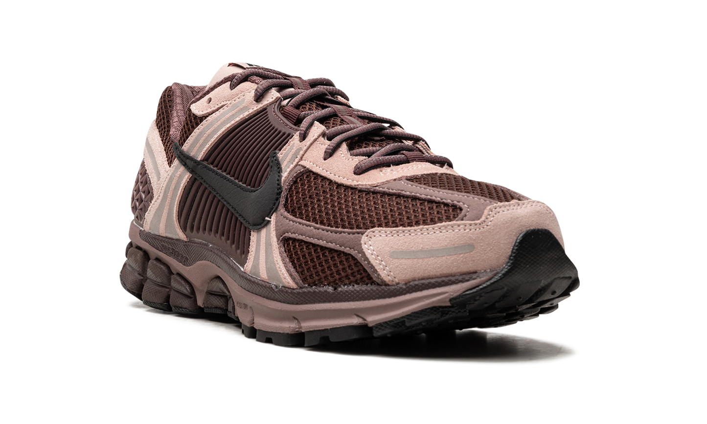 ZOOM VOMERO 5 WMNS"Plum Eclipse" FV1166 200