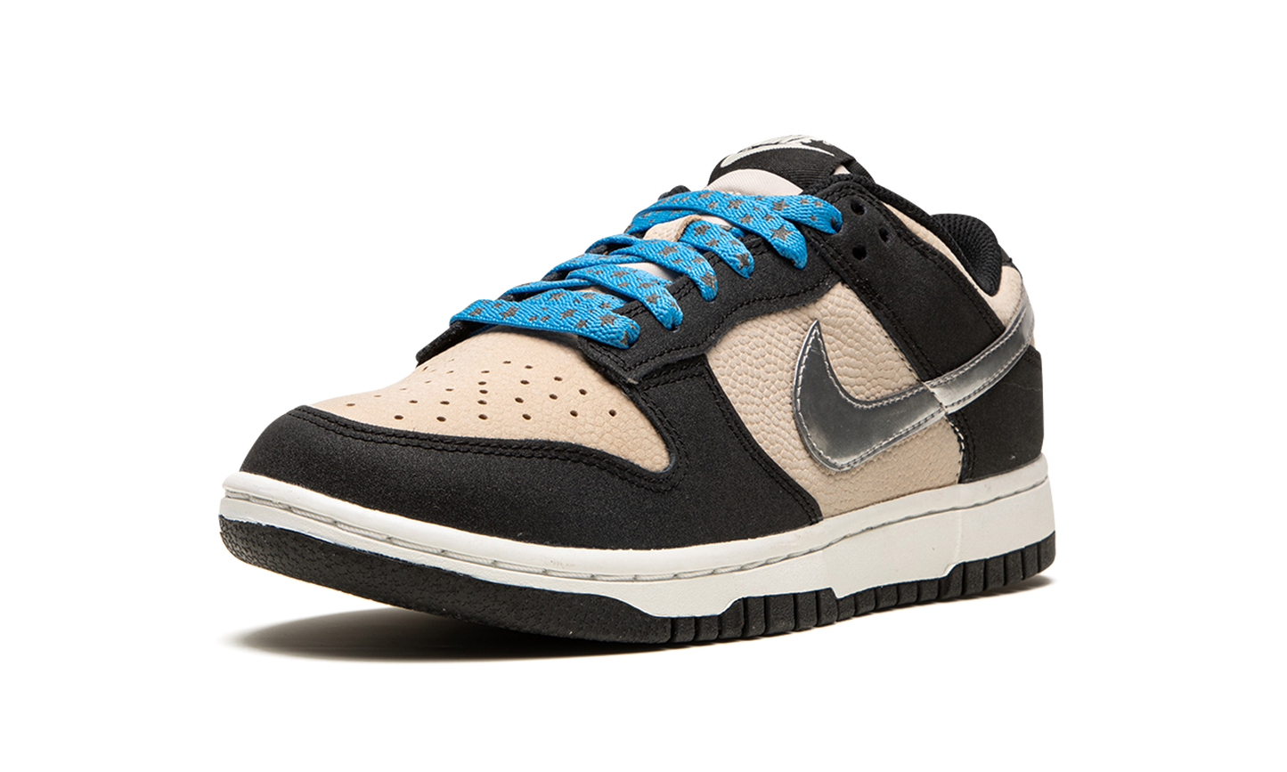 DUNK LO MNS WMNS"Starry Laces" DZ4712 001