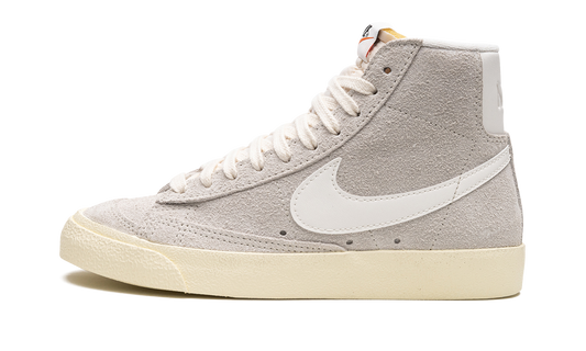 BLAZER MID 77 VINTAGE MNS WMNS"Light Bone Alabaster" DV7006 001