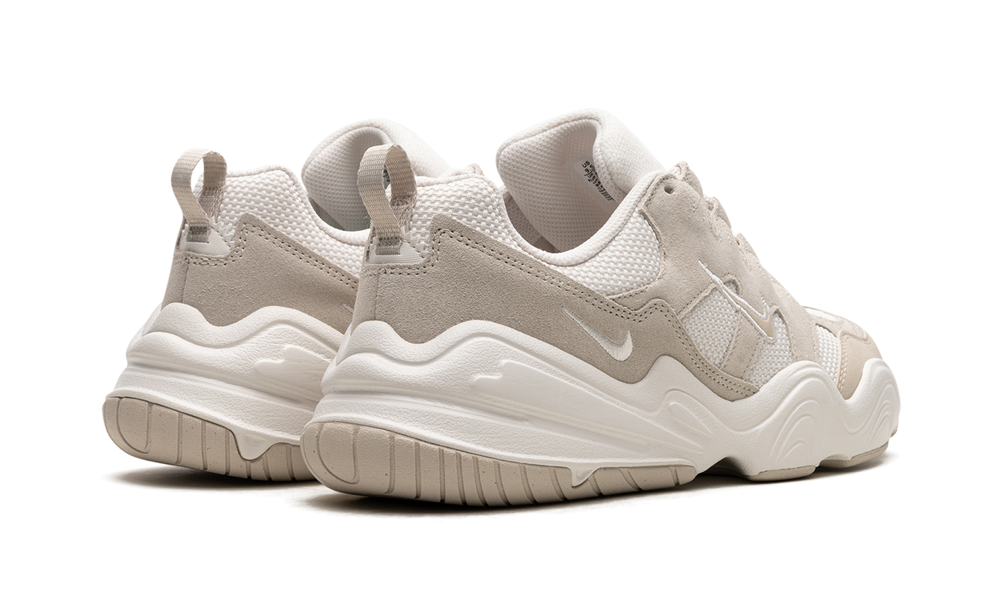 TECH HERA WMNS"Light Orewood brown" DR9761 002