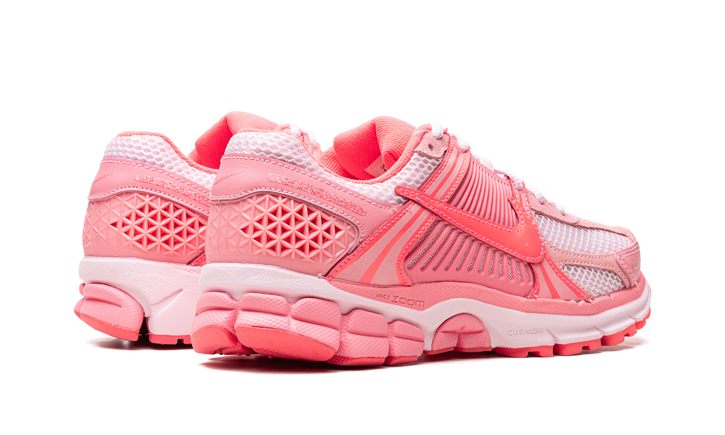 ZOOM VOMERO 5 WMNS"Triple Pink" FQ0257 666