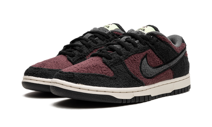 DUNK LO MNS WMNS"Fleece Pack Burgundy Crush" DQ7579 600