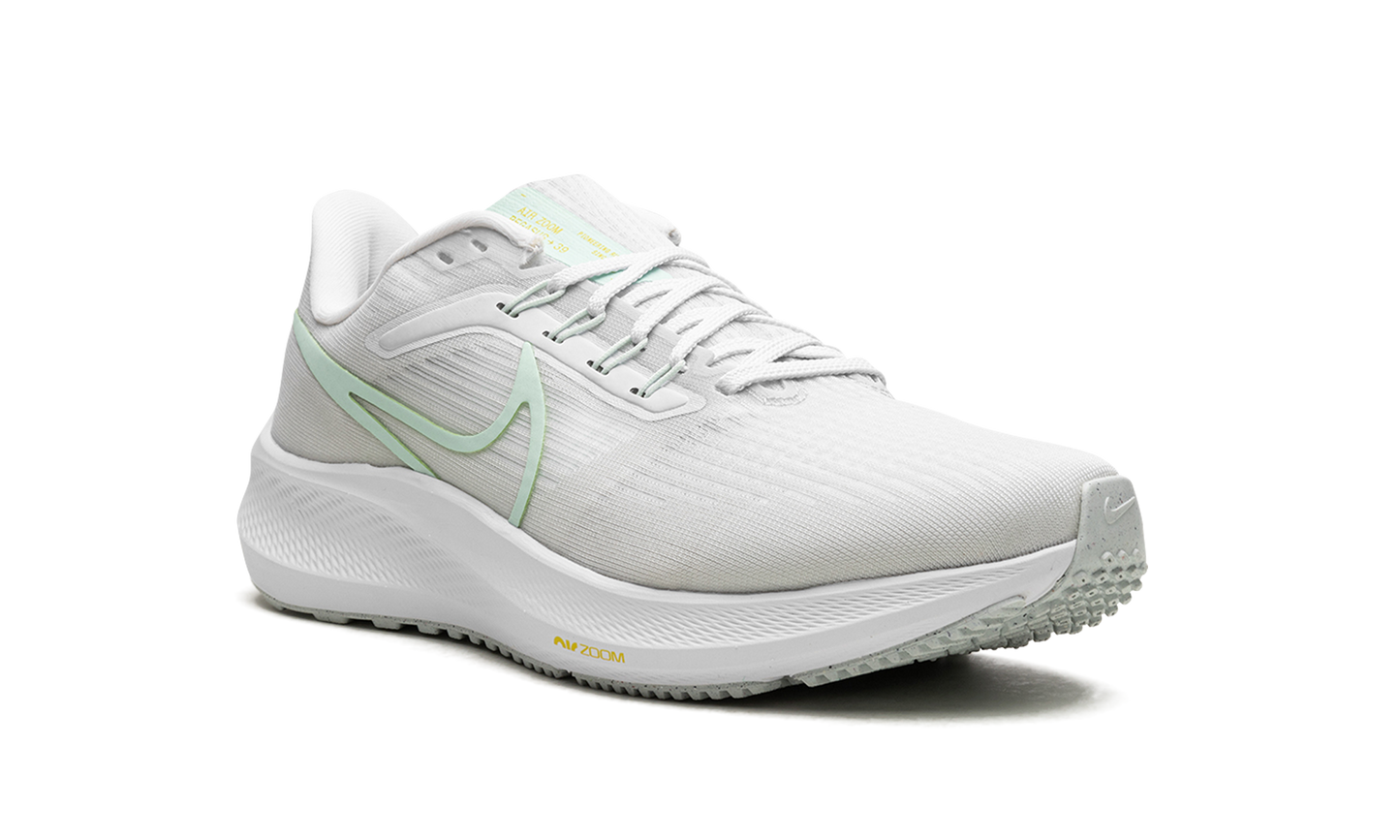 AIR ZOOM PEGASUS 39 MNS WMNS"Barely Green" DH4072 102