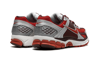 ZOOM VOMERO 5 WMNS"Team Red" FN7778 600