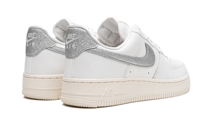 AIR FORCE 1'07 MNS WMNS"Summit White Sail White Metallic Silver" DQ7569 100