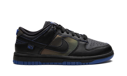 DUNK LO MNS WMNS"Black Royal Iridescent"