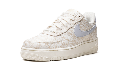AIR FORCE 1'07 SE JACQ WMNS"Flower Embroidery" DR6402 900