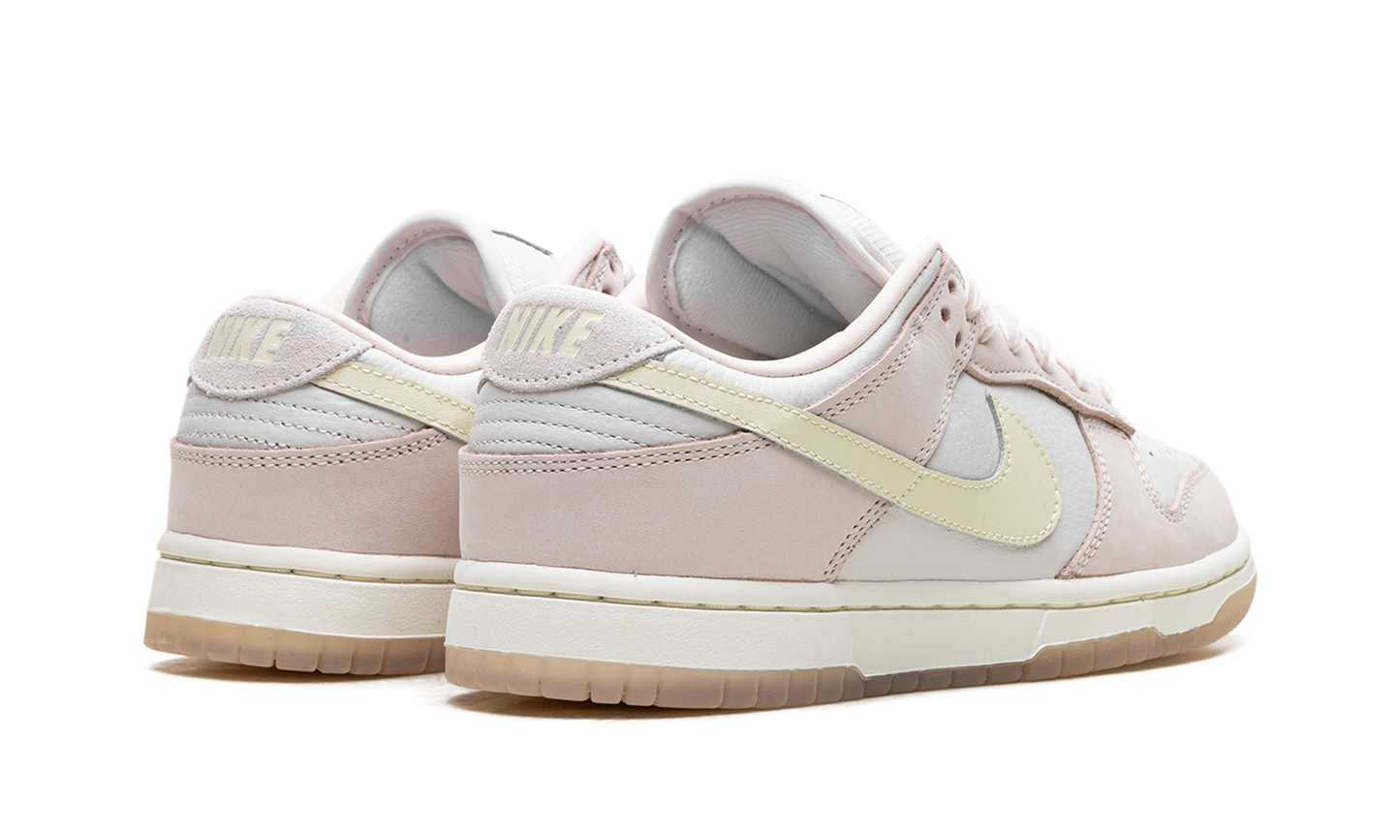 Dunk Low WMNS"Light Soft Pink" FB7910 601