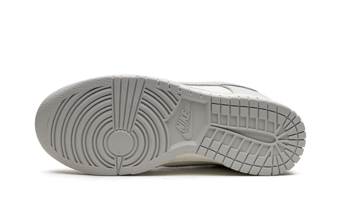 DUNK LOW WMNS"Needlework" FJ4553 133