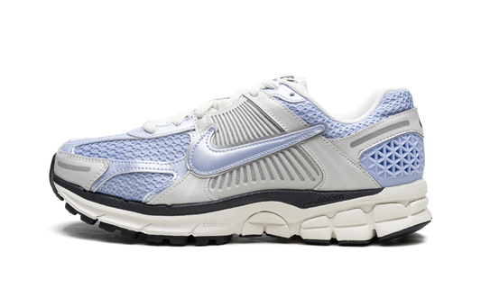 ZOOM VOMERO 5 WMNS"Royal Tint" FJ4588 025