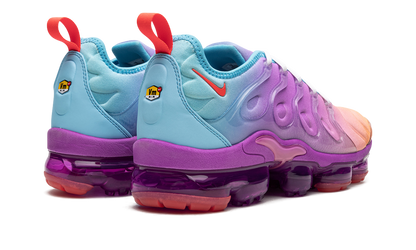AIR VAPORMAX PLUS WMNS"Multigradient" FD0823 500