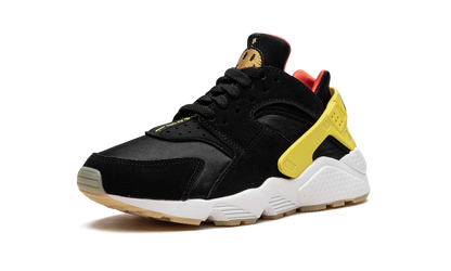 AIR HUARACHE WMNS"Go the Extra Smile" DO5873 001