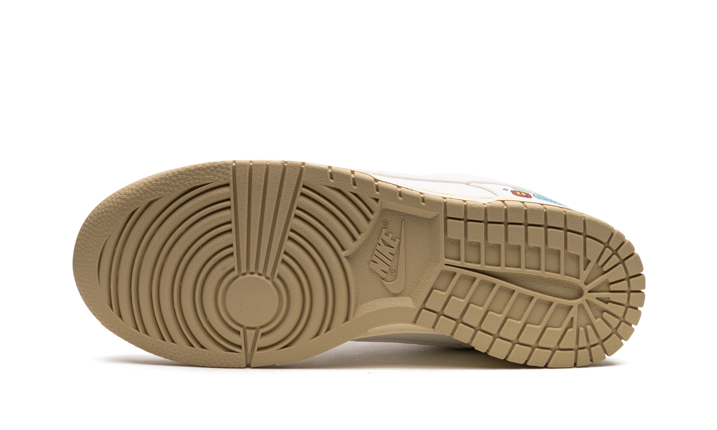 DUNK LO MNS WMNS"The Future is Equal" FD0868 133
