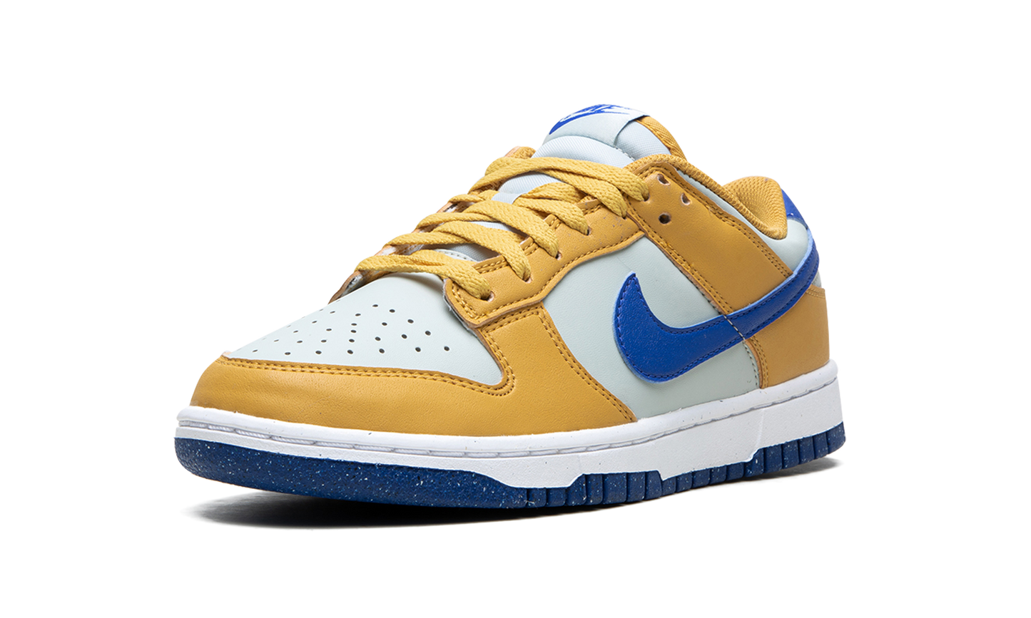 DUNK LO NEXT NATURE WMNS"Wheat Gold Royal" DN1431 700