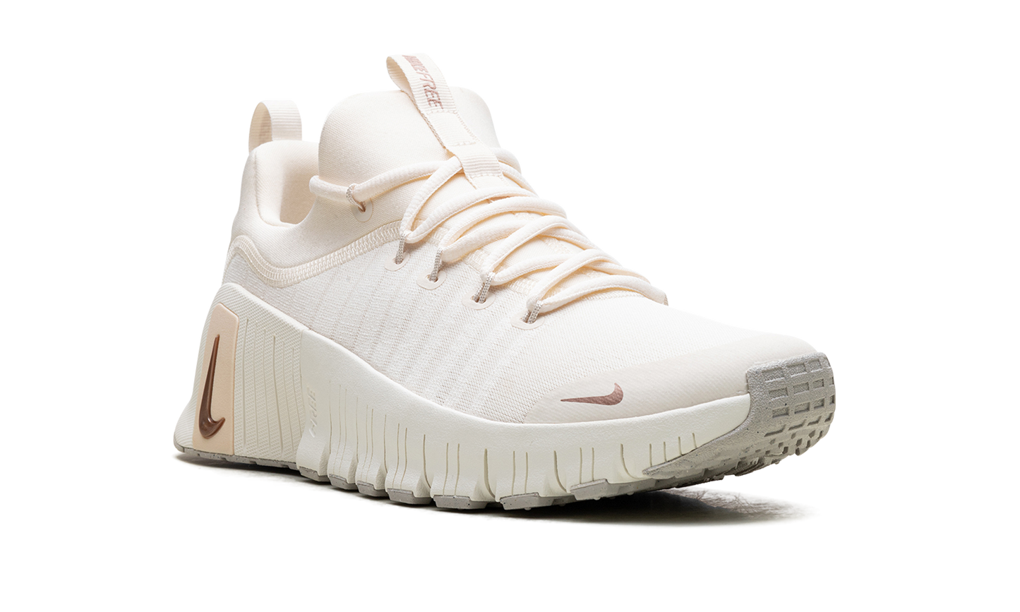 Free Metcon 6 WMNS"Pale Ivory/ Guava Ice/ Sail/ Metallic Red Bronze" FJ7126 100