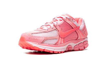 ZOOM VOMERO 5 WMNS"Triple Pink" FQ0257 666