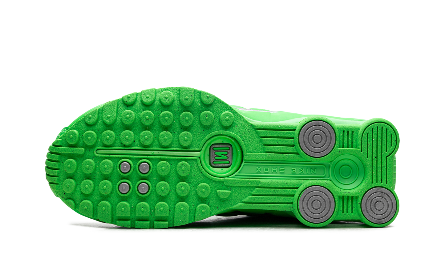 Shox R4 WMNS"Green Strike" HV0839 398