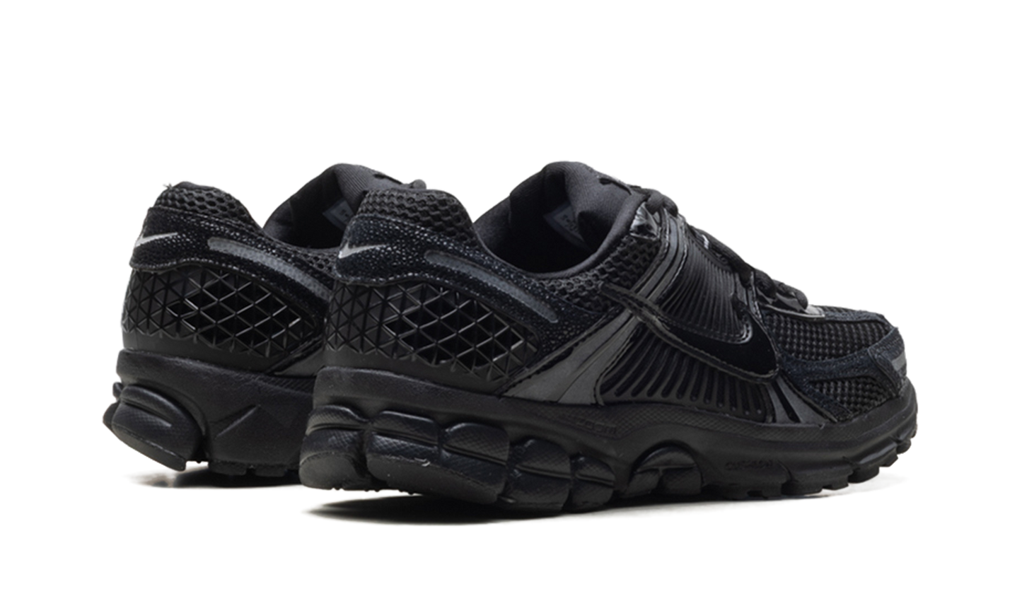 Zoom Vomero 5 WMNS"Black Patent" II6236 001