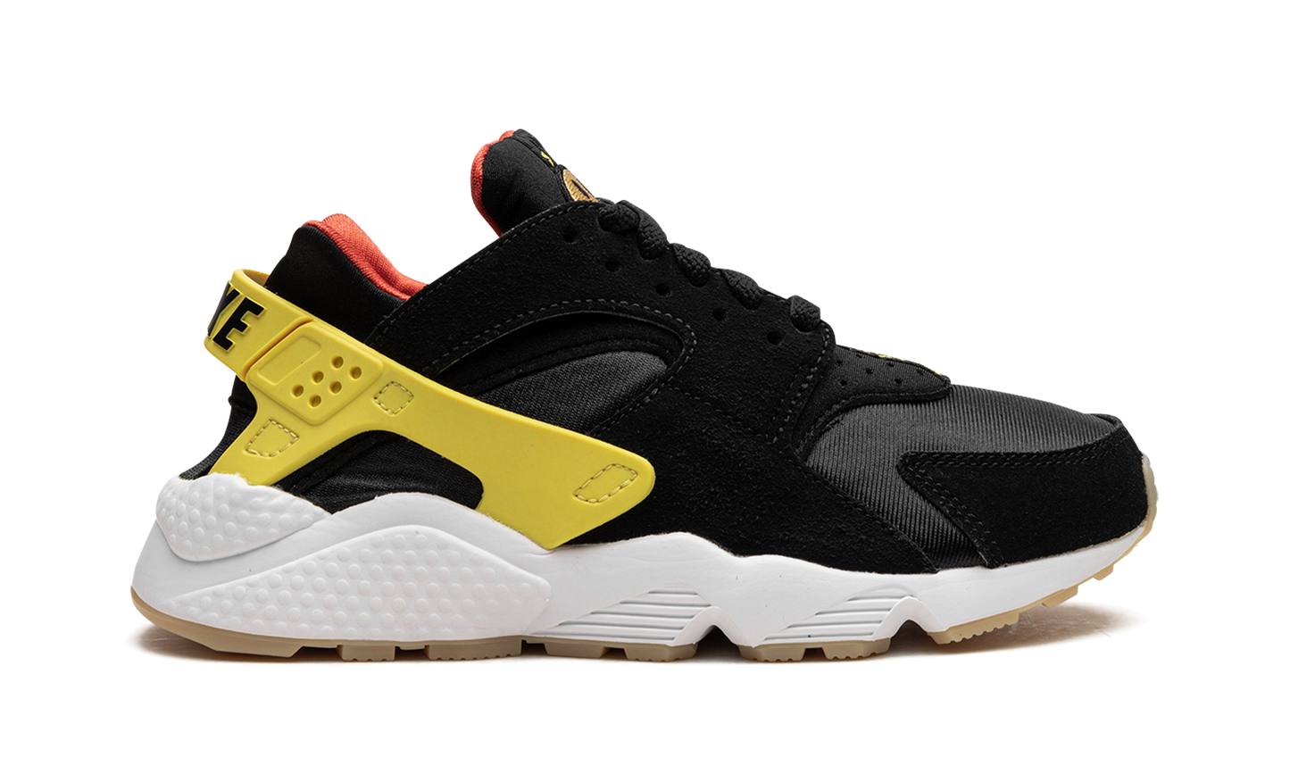 AIR HUARACHE WMNS"Go the Extra Smile" DO5873 001