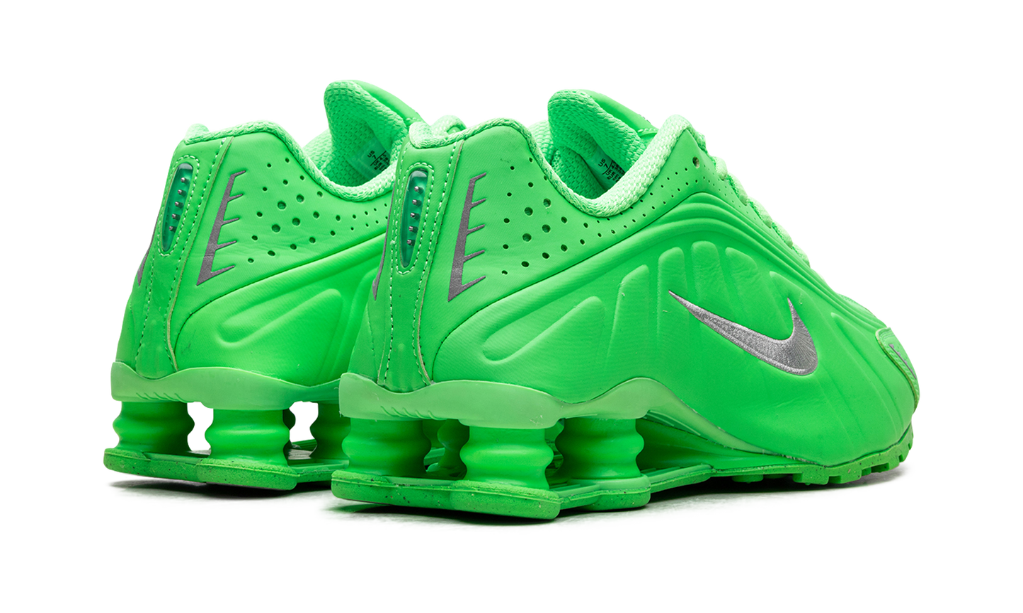 Shox R4 WMNS"Green Strike" HV0839 398