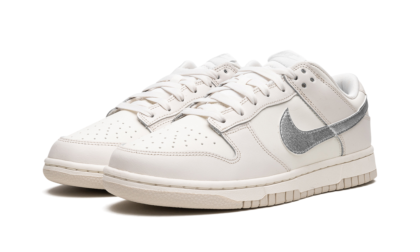 DUNK LO ESS TREND MNS WMNS"Sail/ Oxygen Purple" DX5930 100