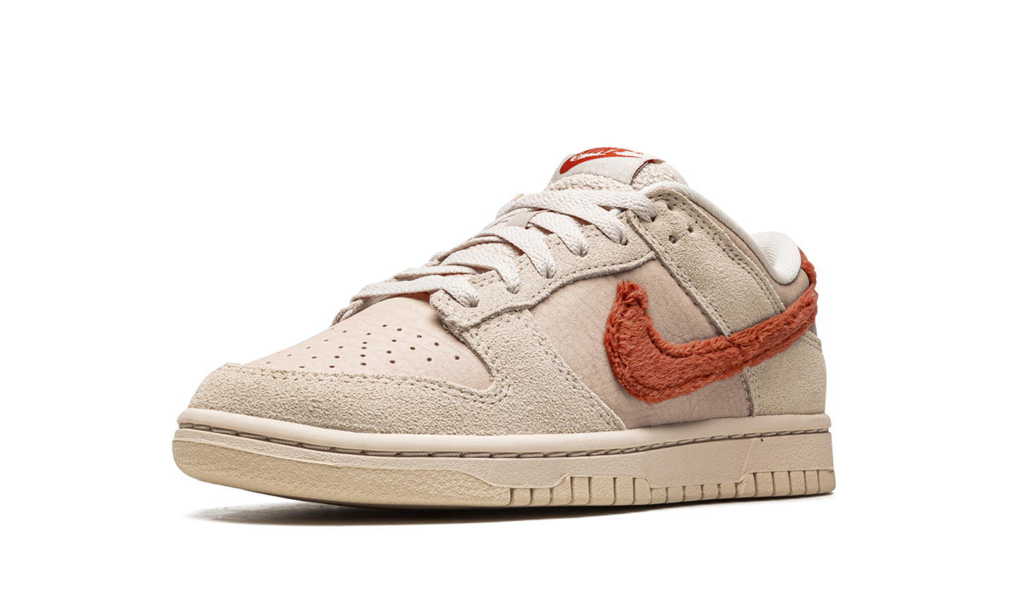 DUNK LO MNS WMNS"Terry Swoosh" DZ4706 200