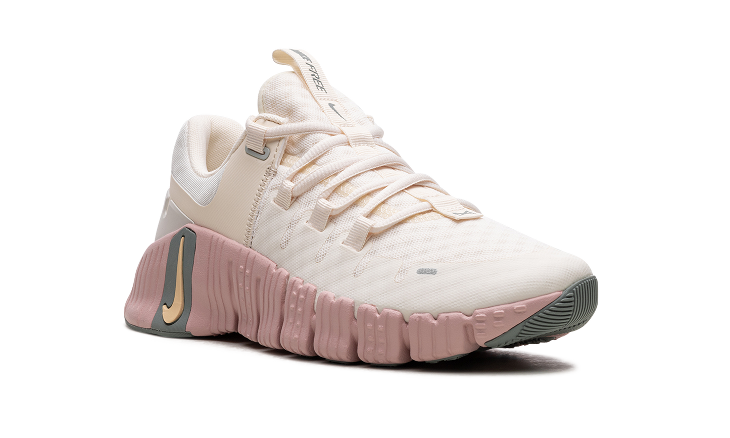FREE METCON 5 WMNS"Pale Ivory" DV3950 102
