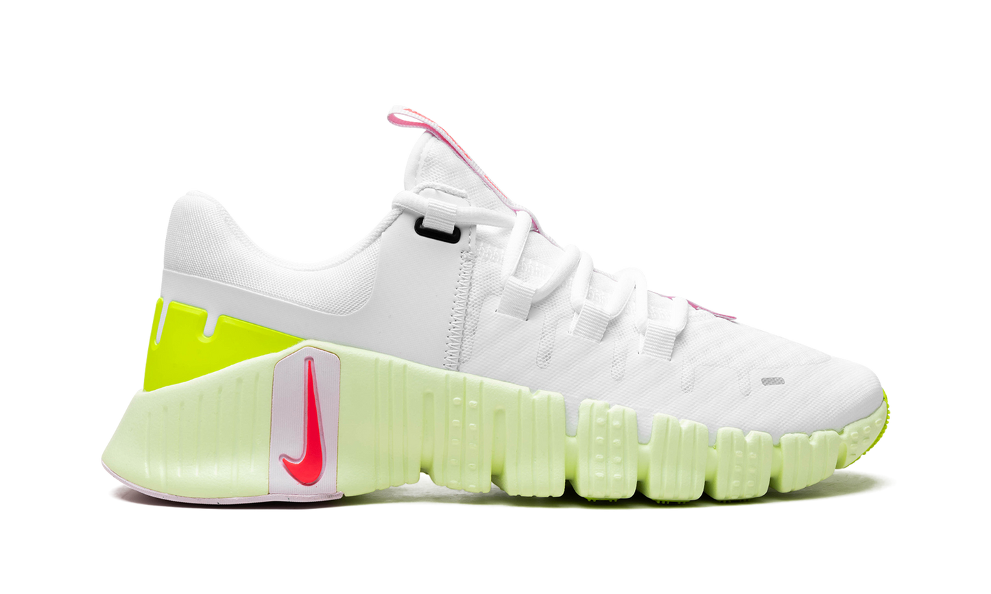 Free Metcon 5 WMNS"Barely Volt Pink Foam" DV3950 104