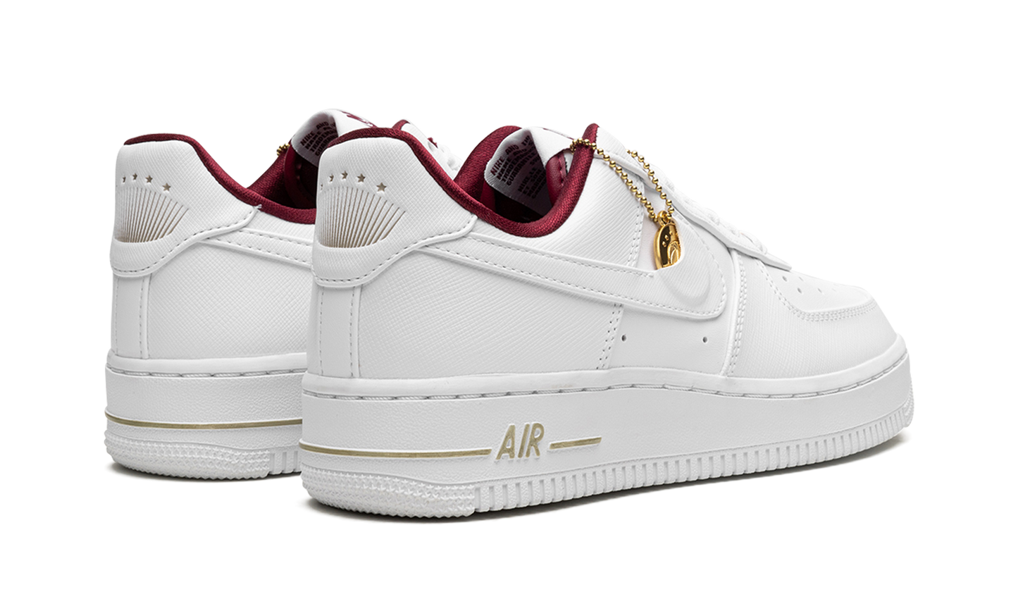AIR FORCE 1 LO MNS WMNS"Just Do It" DV7584 100