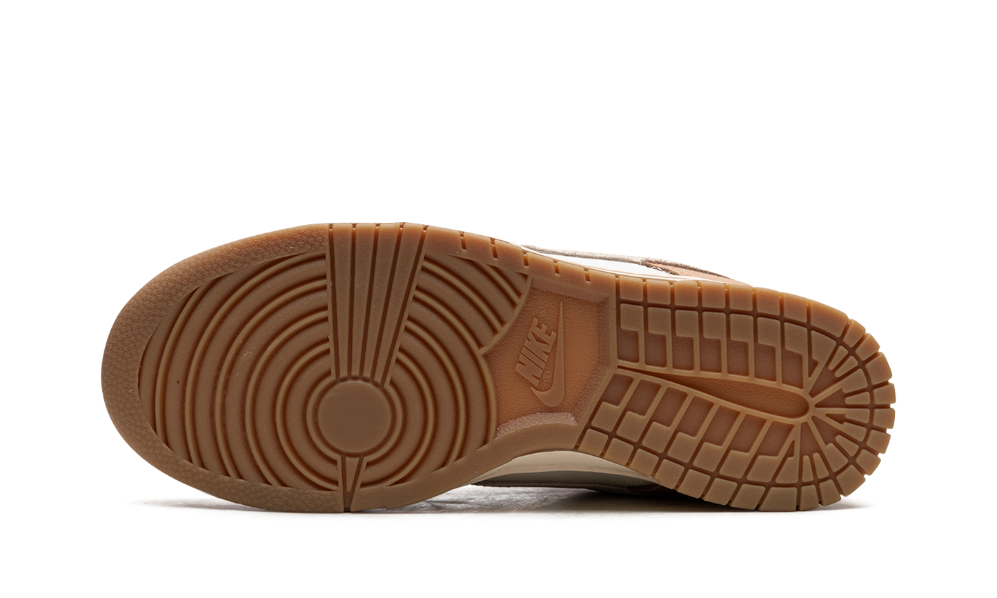 DUNK LO SE WMNS"Australia" FN7645 133