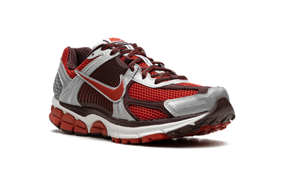 ZOOM VOMERO 5 WMNS"Team Red" FN7778 600