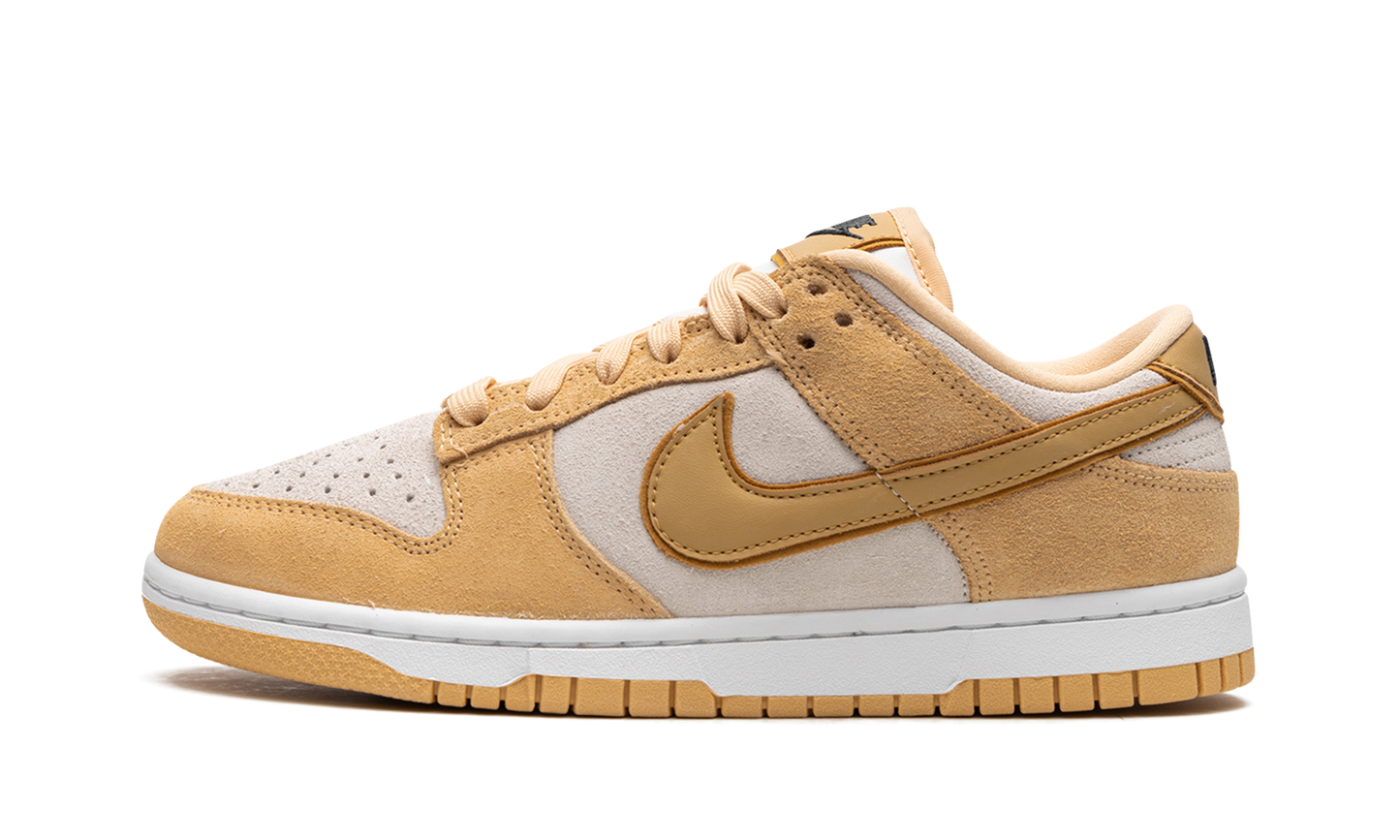 DUNK LOW WMNS"Celestial Gold Suede" DV7411 200